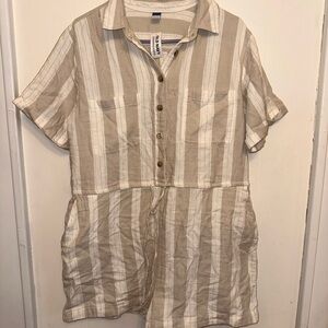 Old Navy women’s beige and white striped short romper